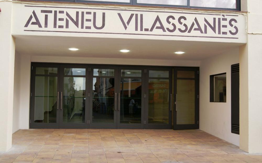 Exterior Nou Ateneu.JPG