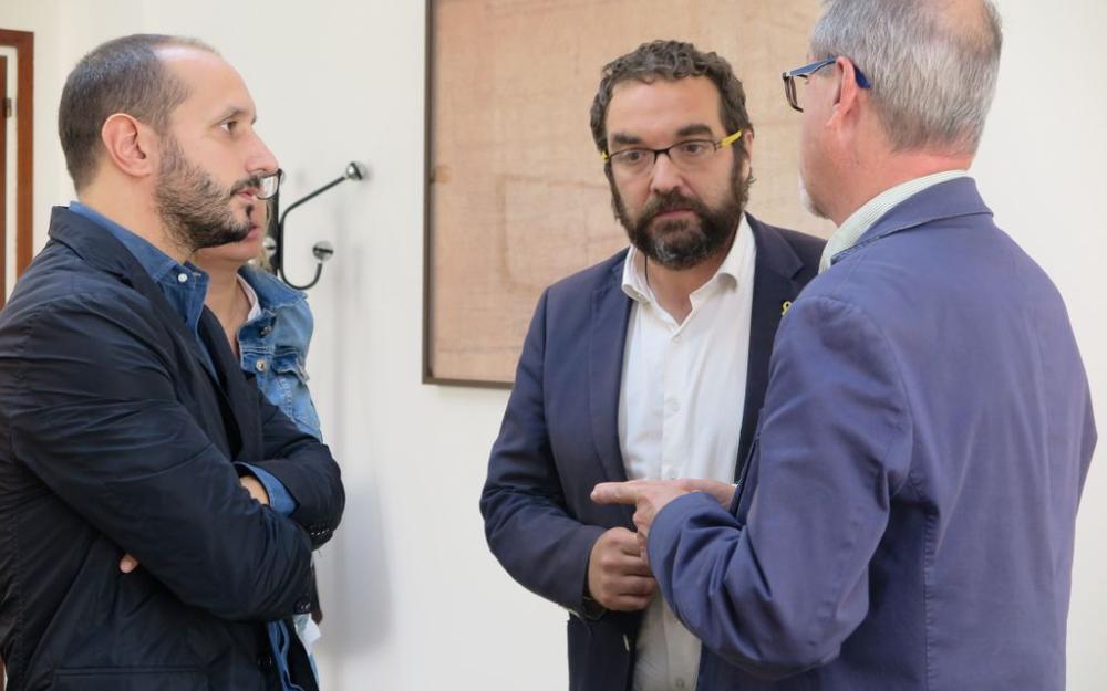 Delegat del Govern amb l'alcalde i el regidor de Governació