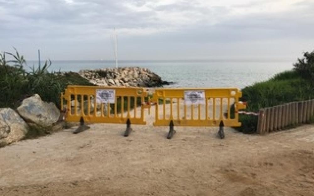 Tancament desembocadura platja