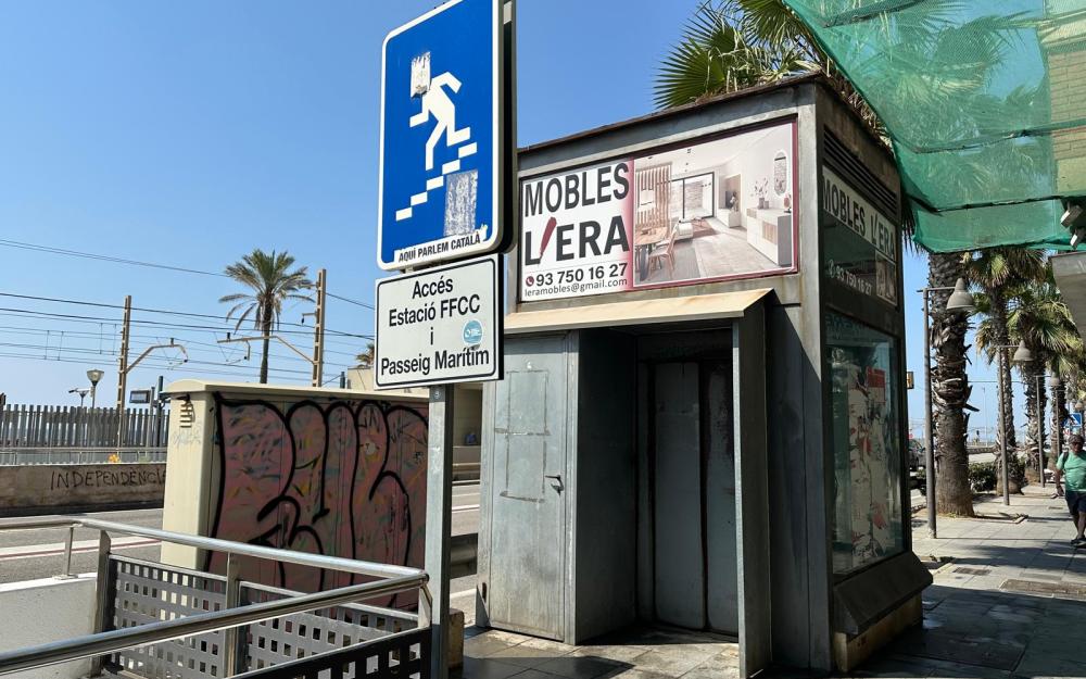 Ascensor del carrer Sant Jaume