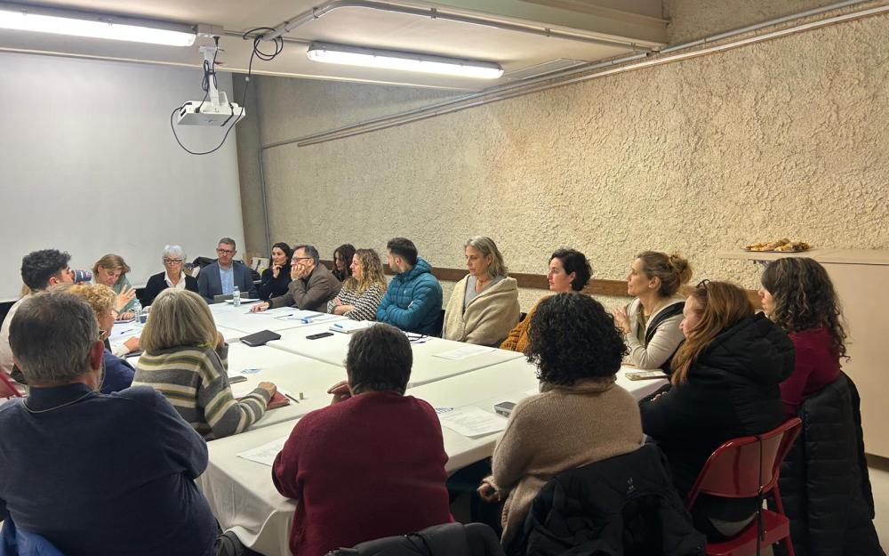 Primera reunió de treball per recuperar el Mar de Flors amb un nou format