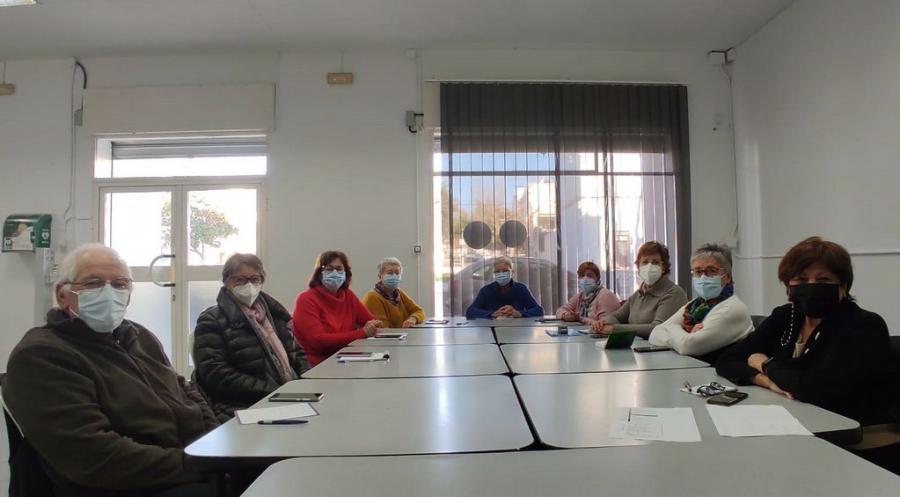 Taller mòbils i tauletes gent gran