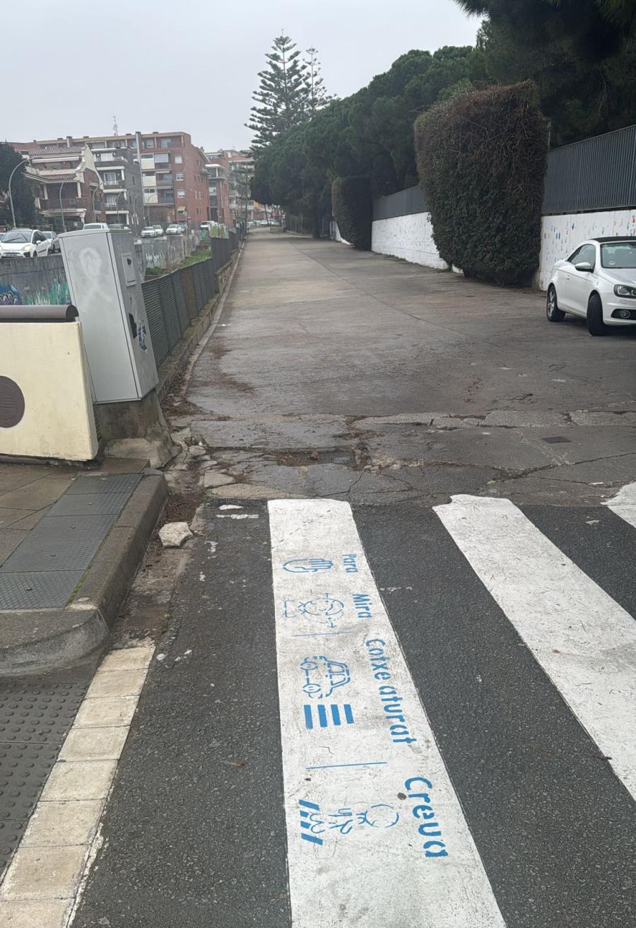 Estat del paviment abans de l'actuació (Eduard Ferrés-Riera d'en Cintet)