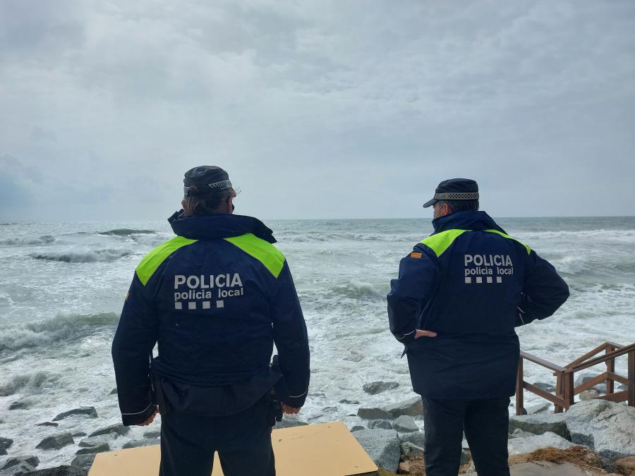 Policia local mar temporal