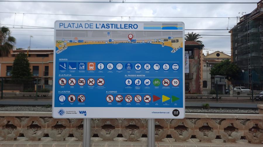 Un dels cartells informatius que formen part de la nova senyalització