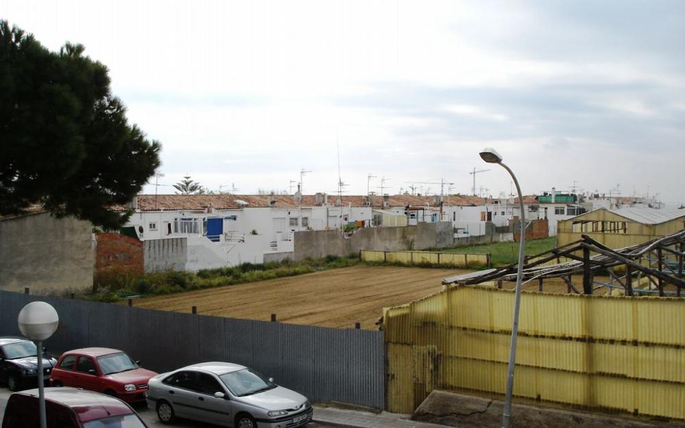 Terreny on s'està construint la nova escola bressol municipal