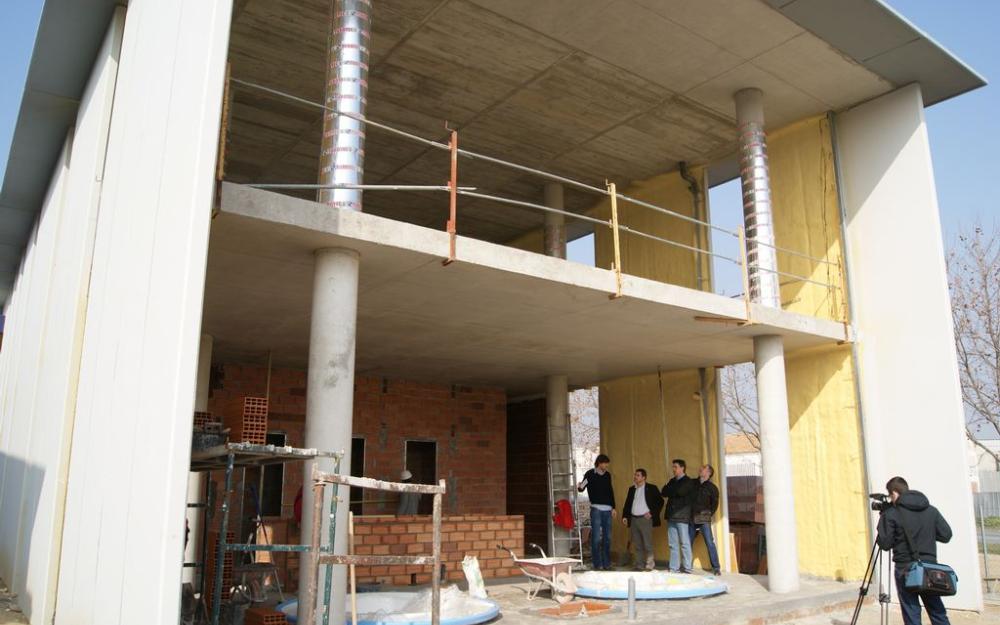 Edifici annex en obres