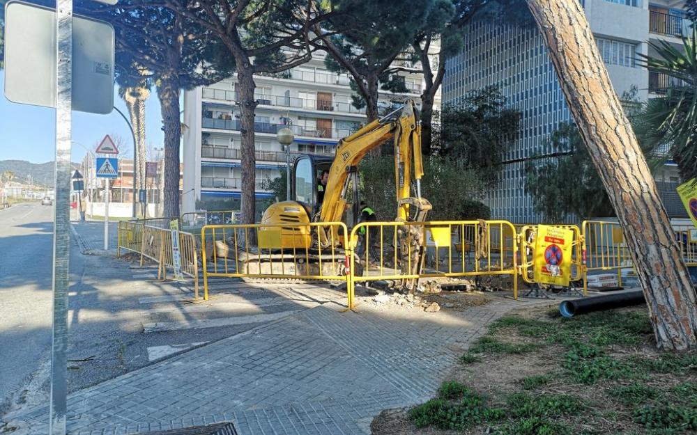 Obra passos elevats vianants c. Pau Casals