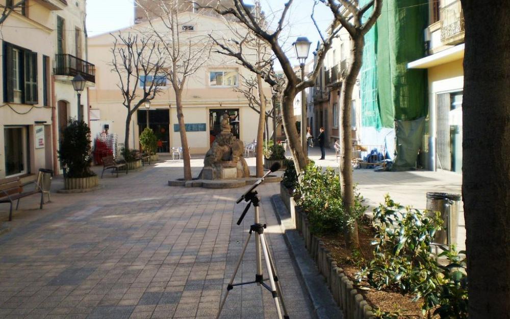 Mesuraments a la plaça Àngel Guimerà