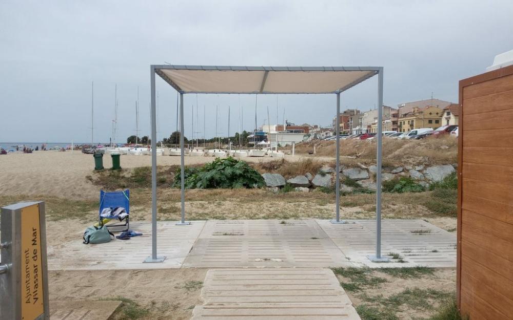 Zona ombra PMR agost 2021 (platja Almadrava) 