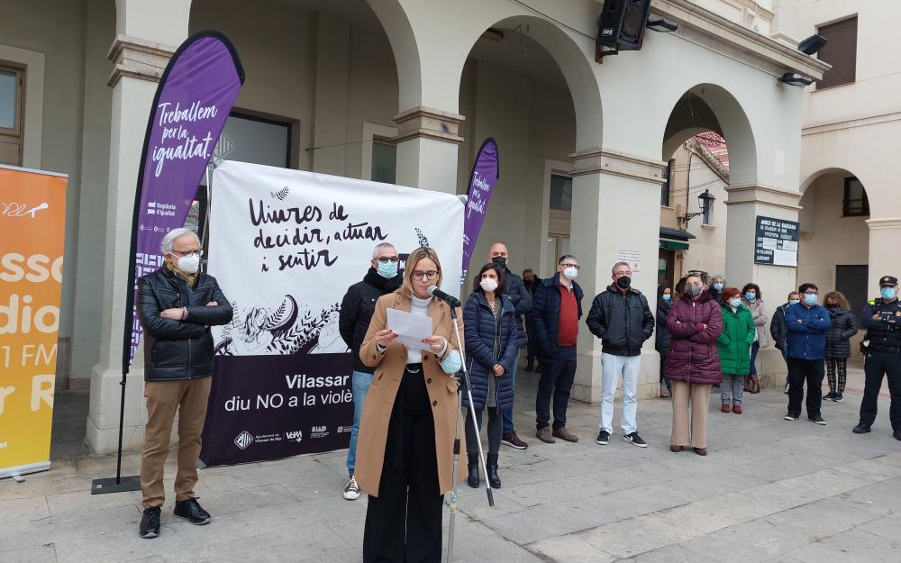 Regidora lectura manifest institucional Dia internacioanal de les dones