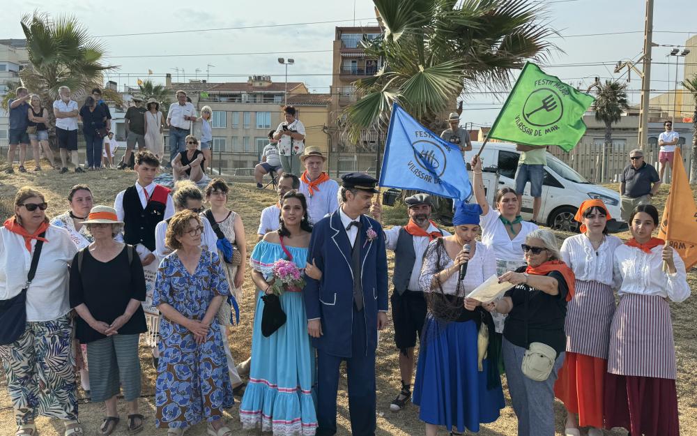 En Pigat i la Lucia arriben a Vilassar de Mar.