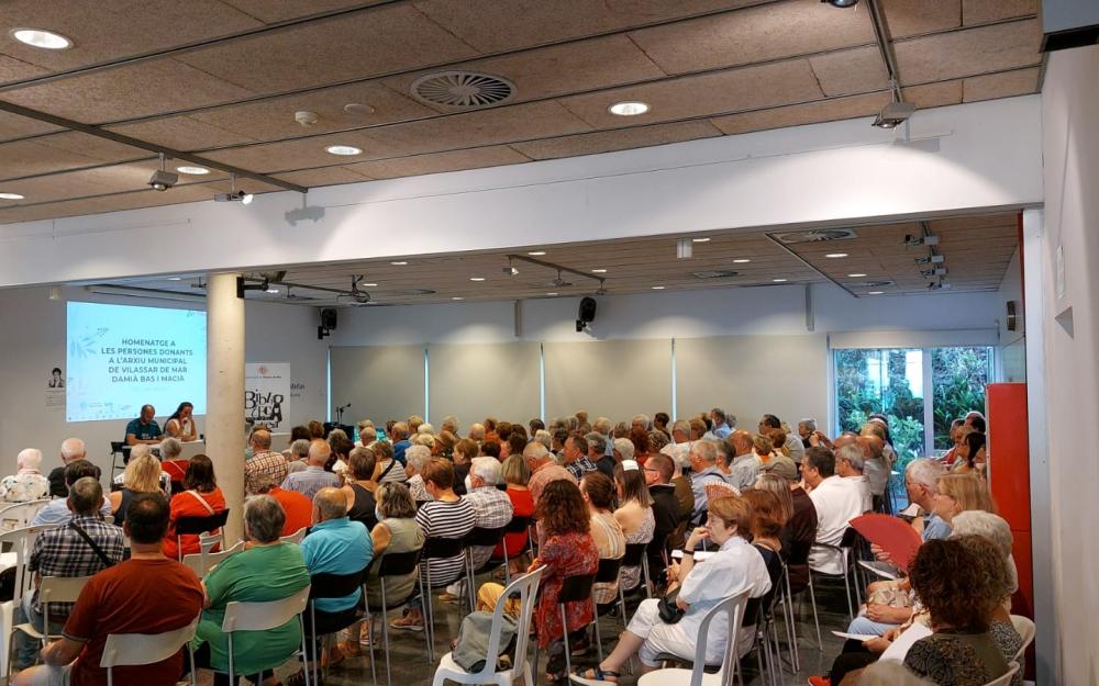 Acte d'homenatge als donants de l'Arxiu Municipal