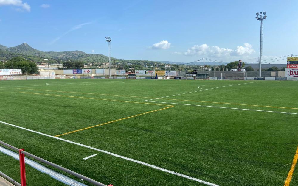 Gespa artificial camp de futbol municipal Xevi Ramon