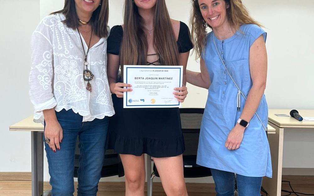 Lliurament de diplomes als participants del projecte Horitzó curs 2023-2024