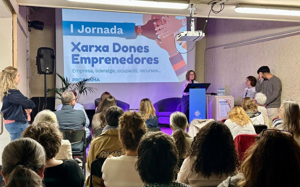 Obertura de la I Jornada "Xarxa Dones Emprenedores", a càrrec de l'alcaldessa
