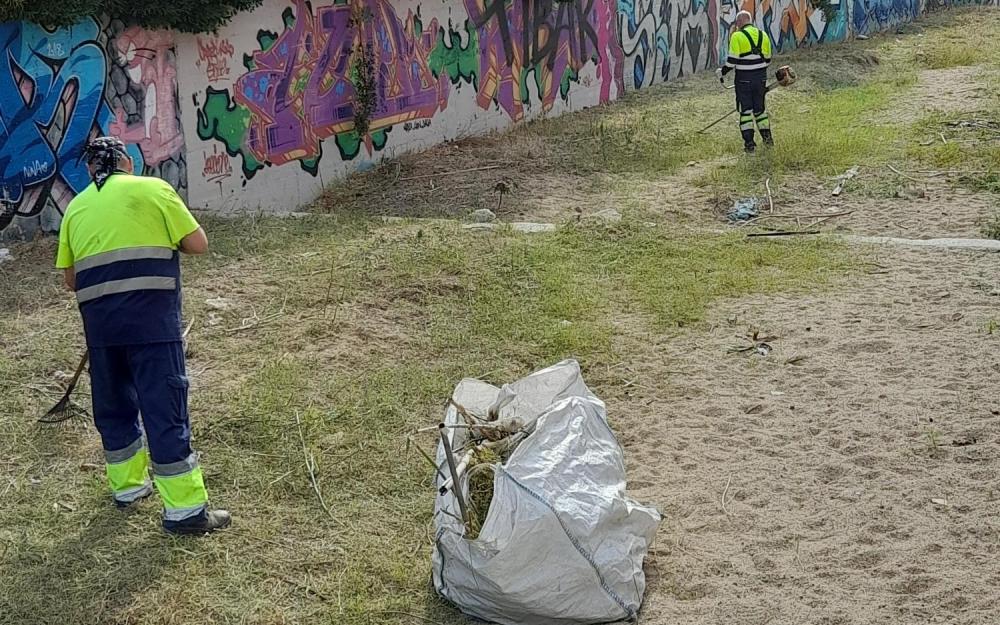 Tasquet d'escatat de la vegetació a les rieres