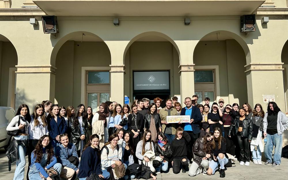 Fotografia de grup amb l'alumnat alemany i de l'institut Pere Ribot que participa a l'intercanvi