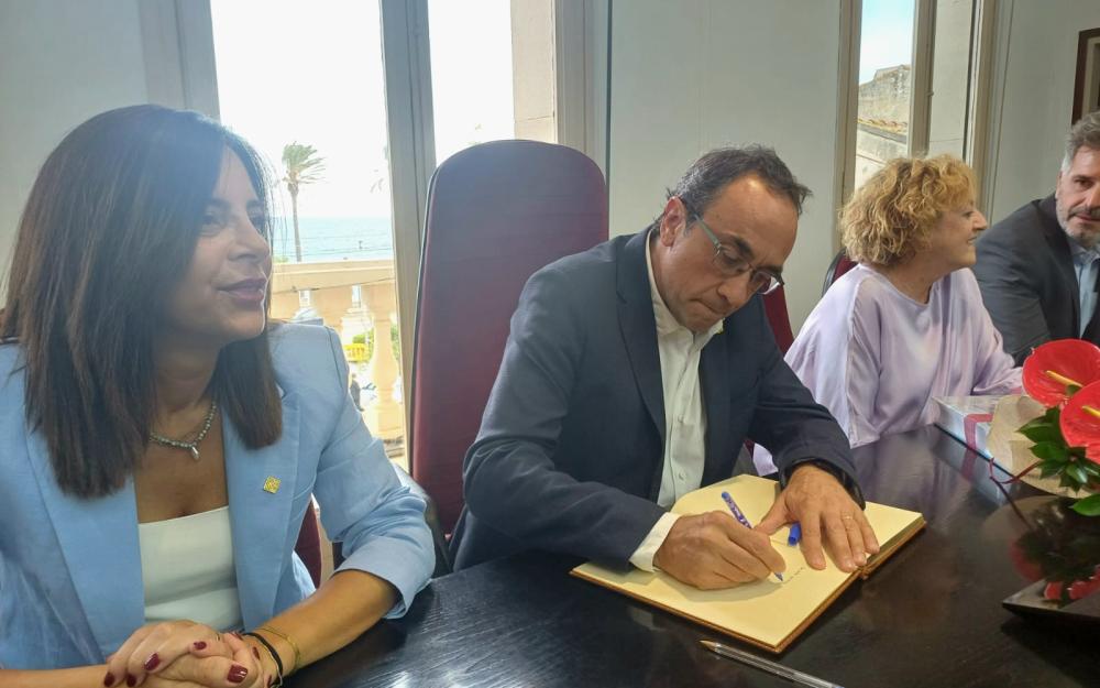 Signatura del Llibre d'Honor