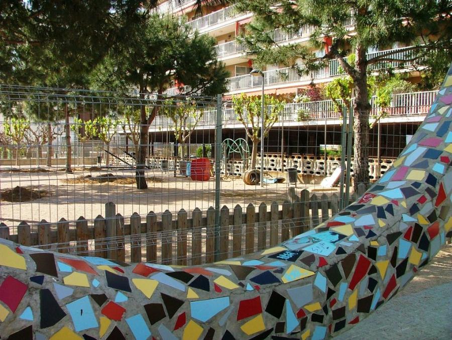 Obres a la plaça Maria Vidal