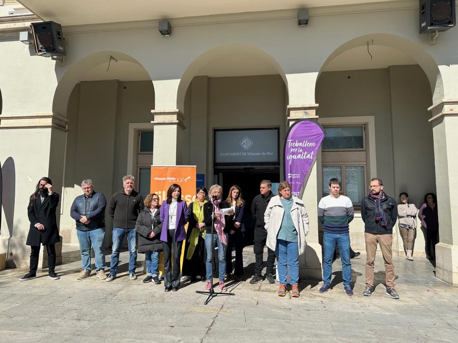 Lectura del manifest institucional del 8M