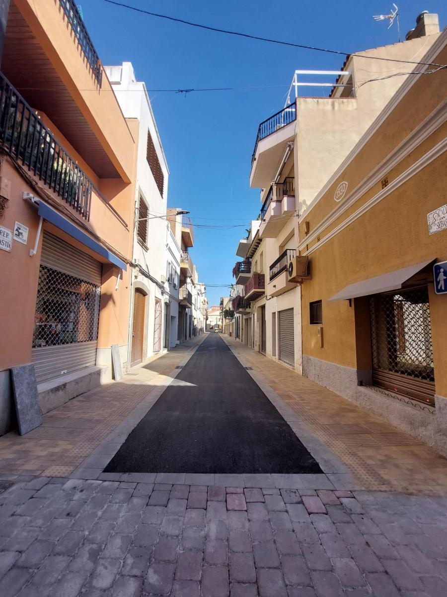 Carrer Sant Sebastià asfaltat